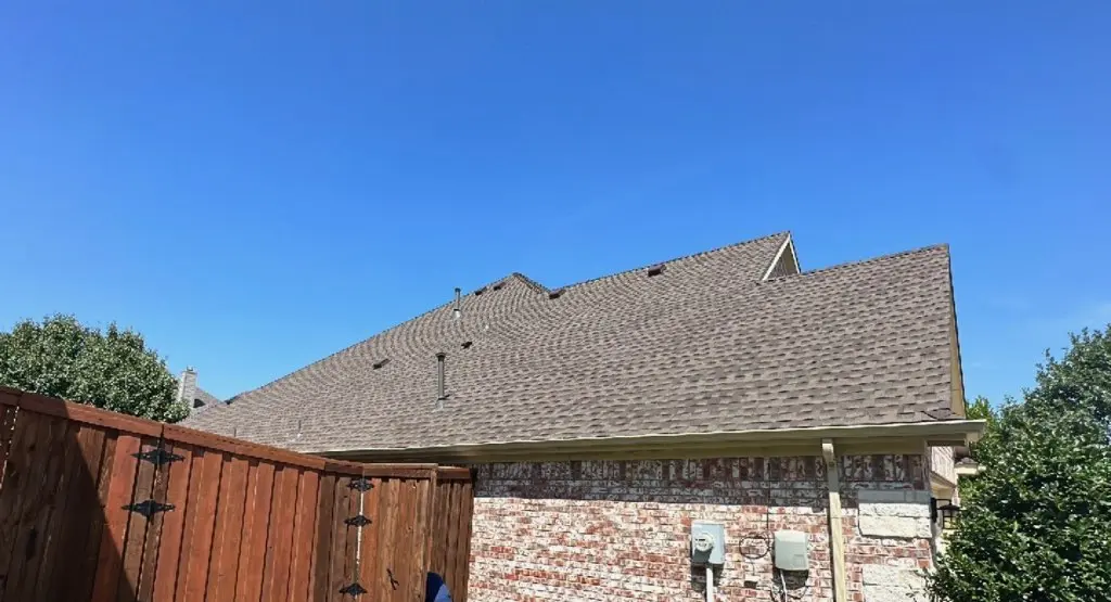 Completed roof replacement project in Denver